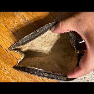 Pre owned Louis Vuitton make up bag.